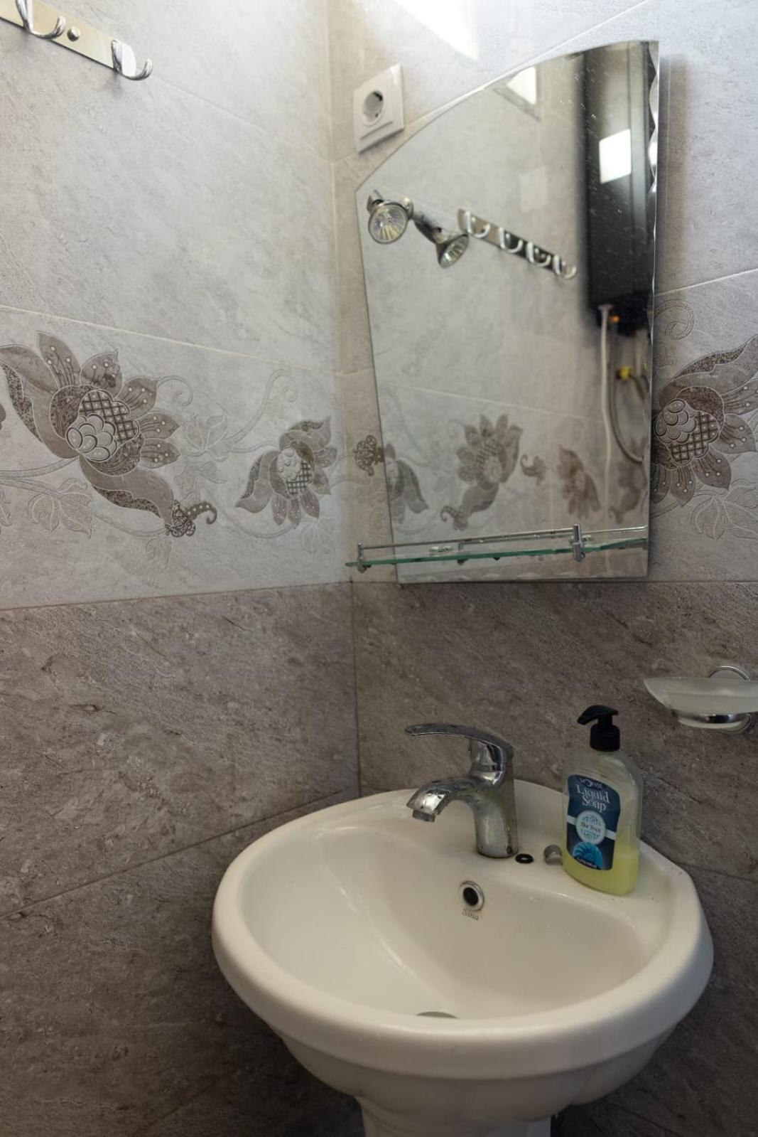 Wine House Otel Tiflis Dış mekan fotoğraf