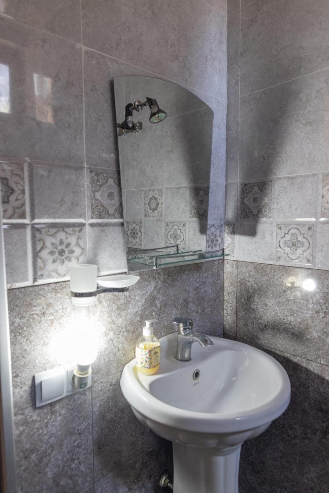 Wine House Otel Tiflis Dış mekan fotoğraf
