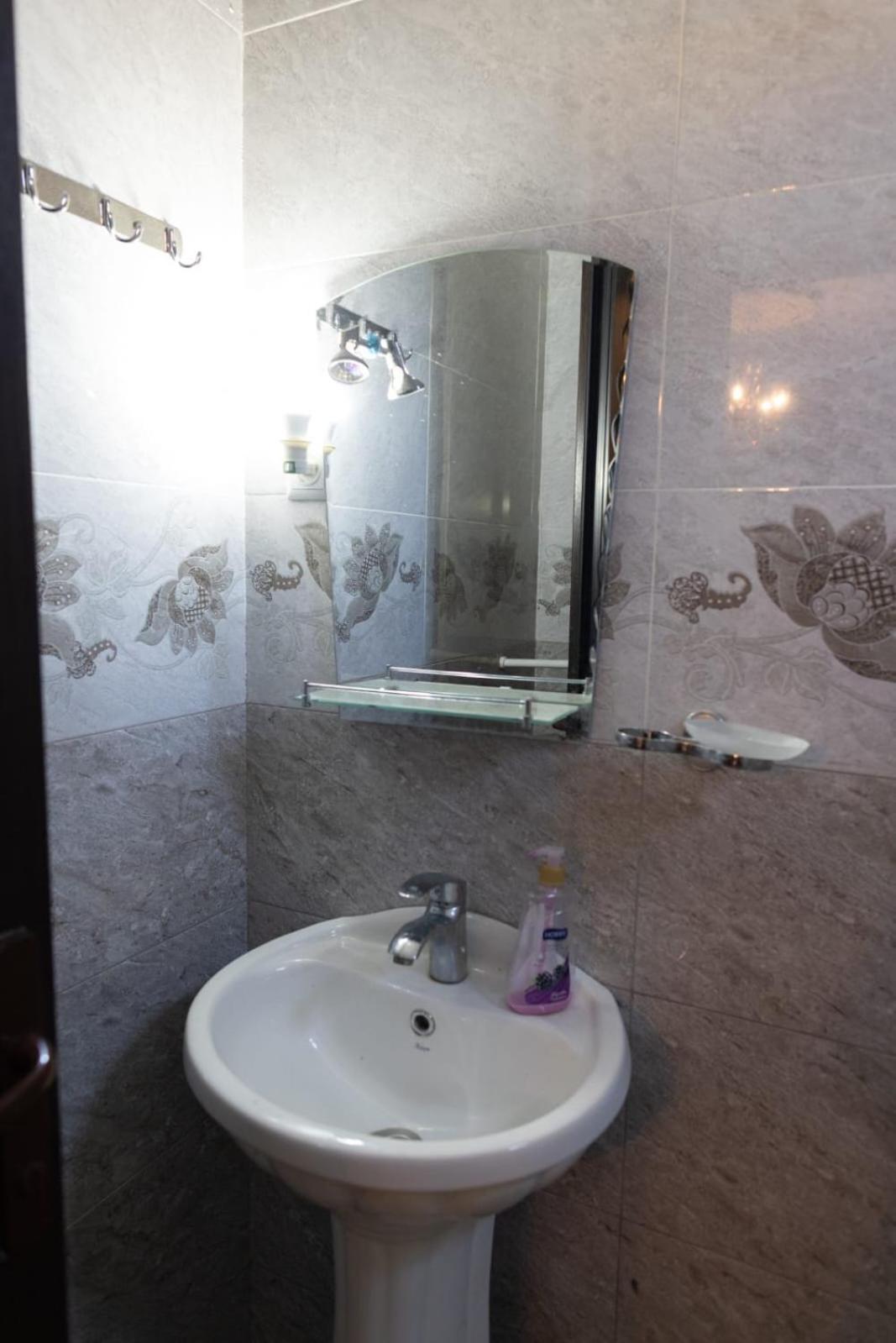 Wine House Otel Tiflis Dış mekan fotoğraf